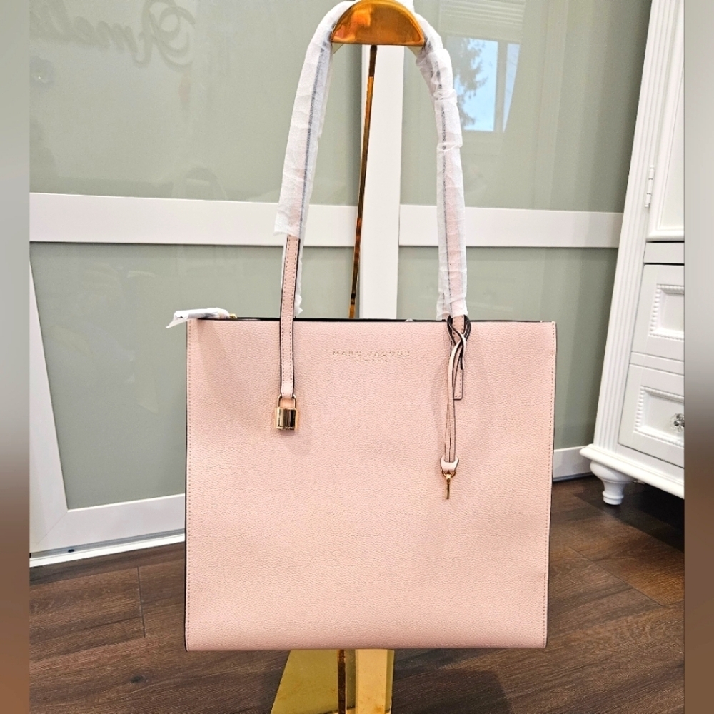 NWT Marc Jacobs Peach Whip Tote Bag
